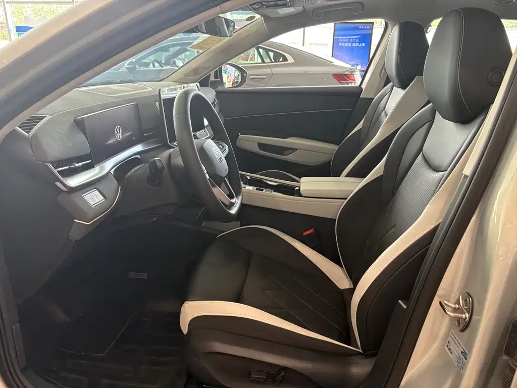 Volkswagen Sagitar 2026