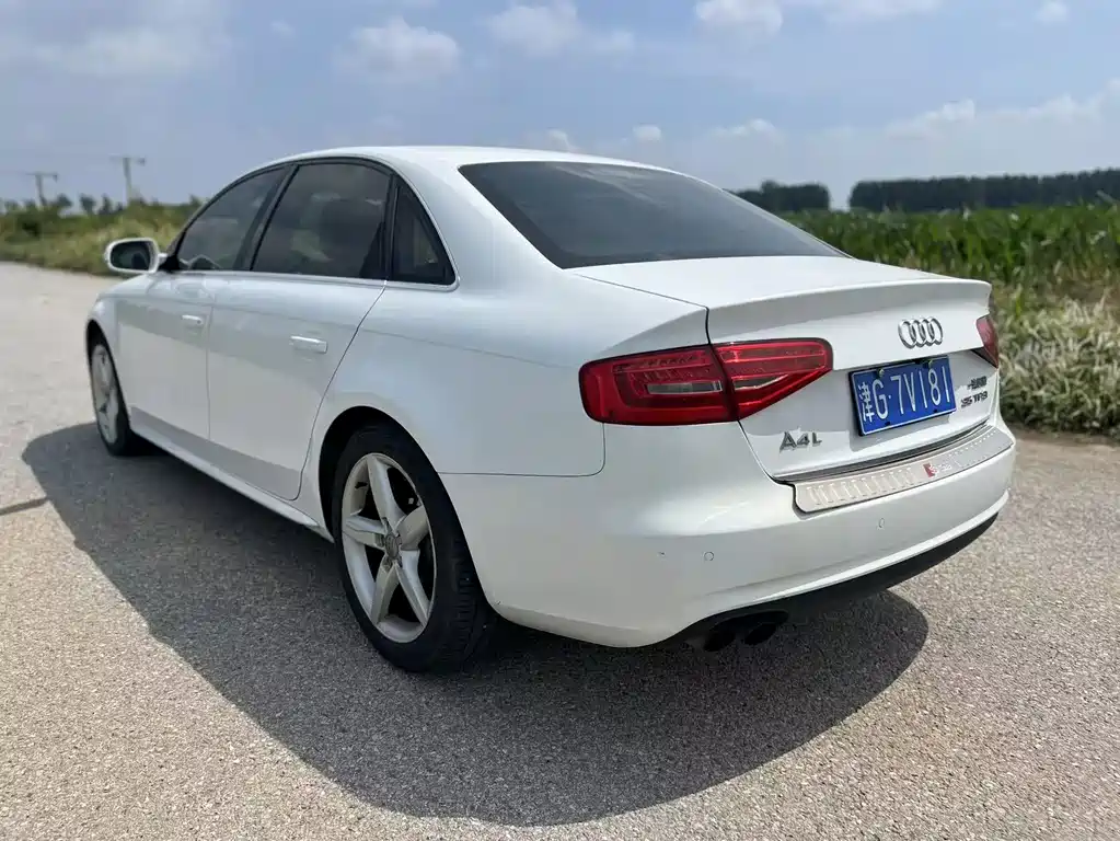 Audi A4L 2014