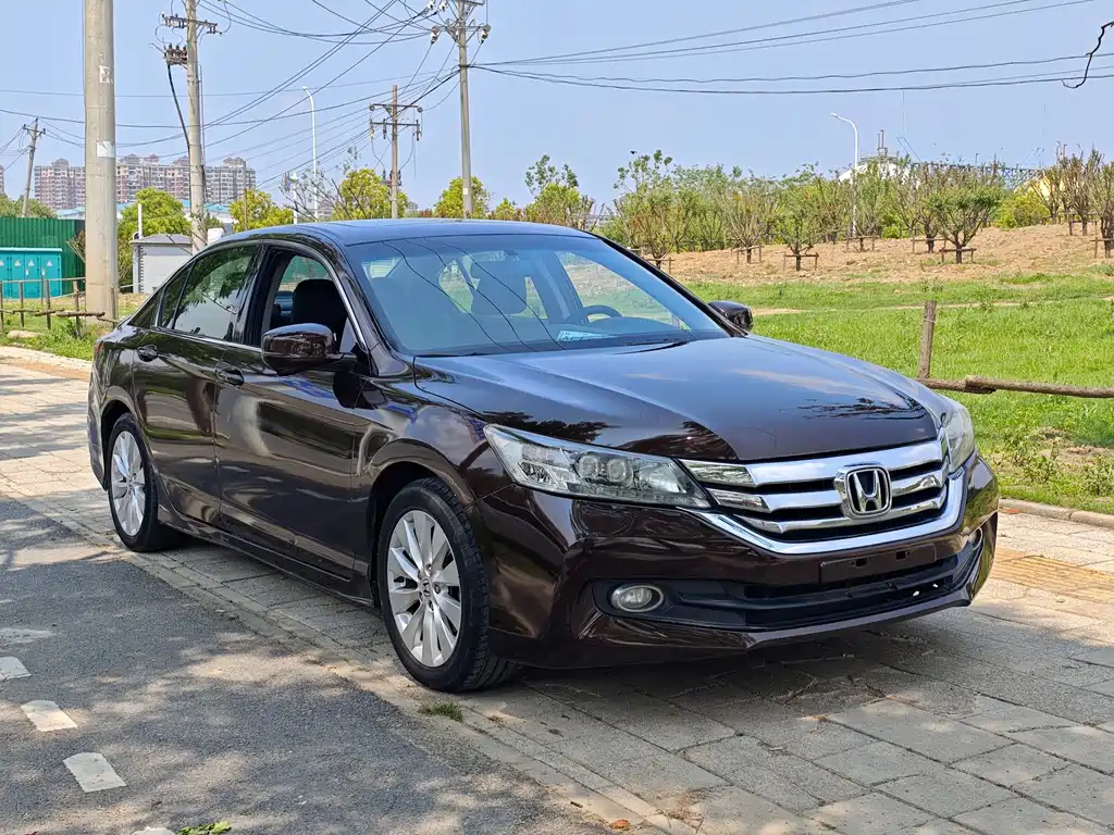 Honda Accord 2016 — фото 3