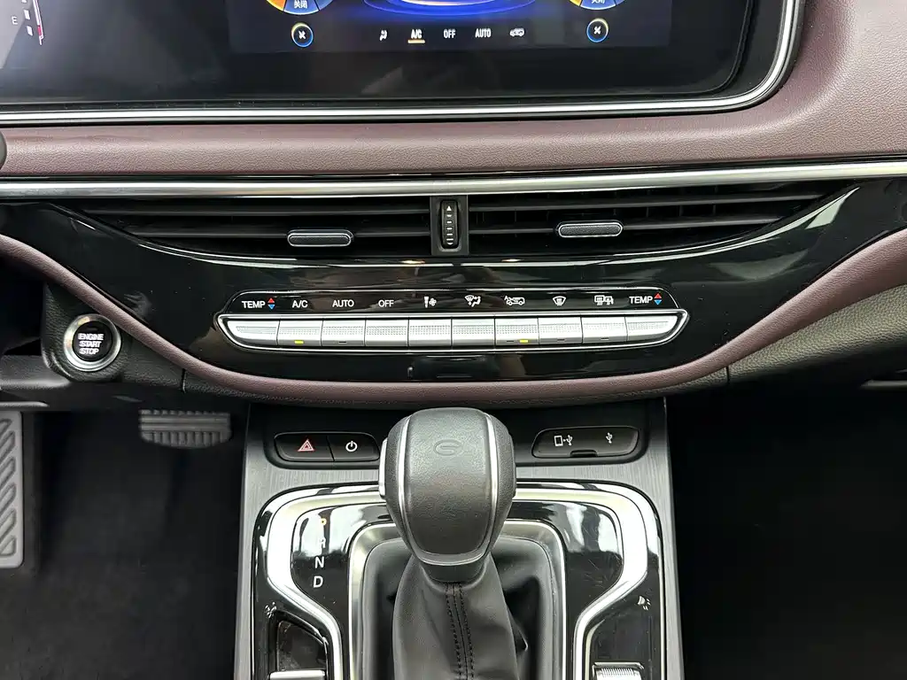 GAC Trumpchi M6 2022 — фото 14