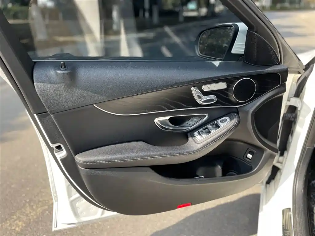 Mercedes-Benz C-Class 2019 — фото 22
