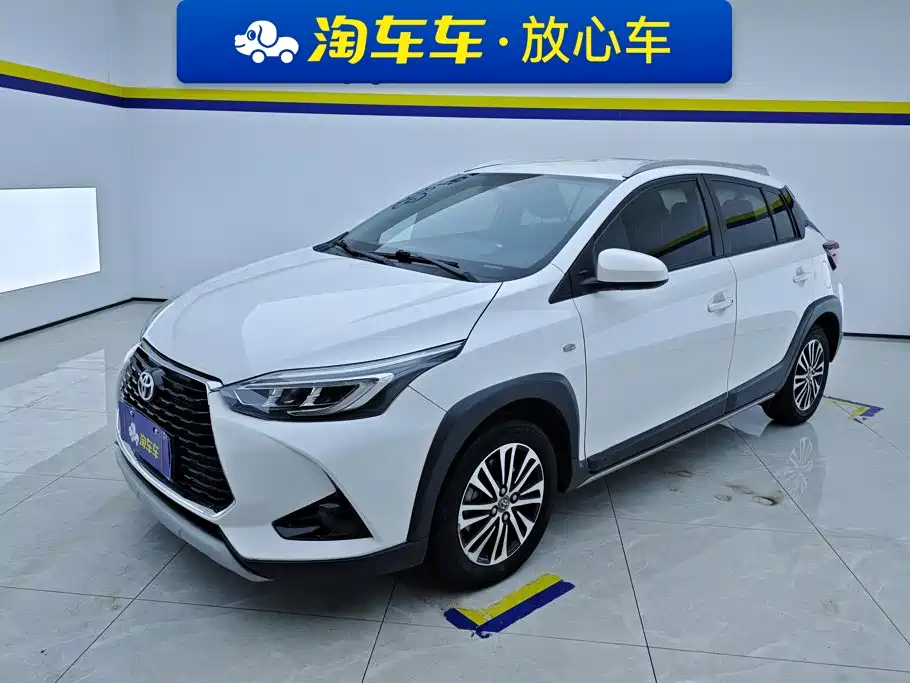 Toyota Yaris L 2021