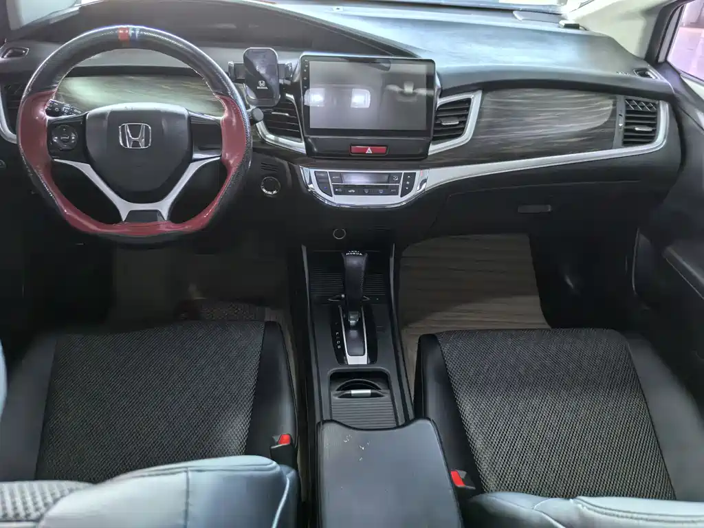Honda Jade 2018 — фото 7