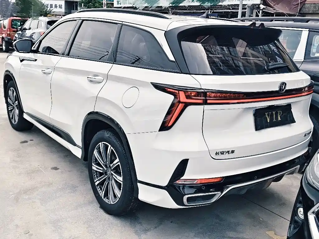 Changan CS75PLUS 2023 — фото 15