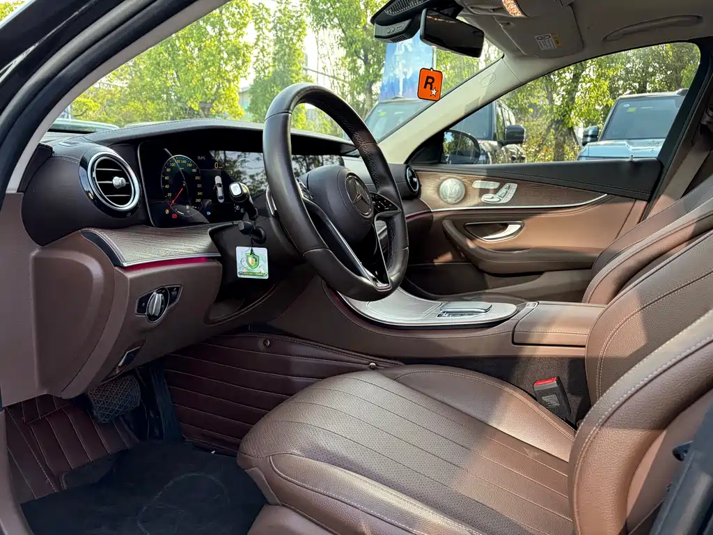 Mercedes-Benz E-Class 2023