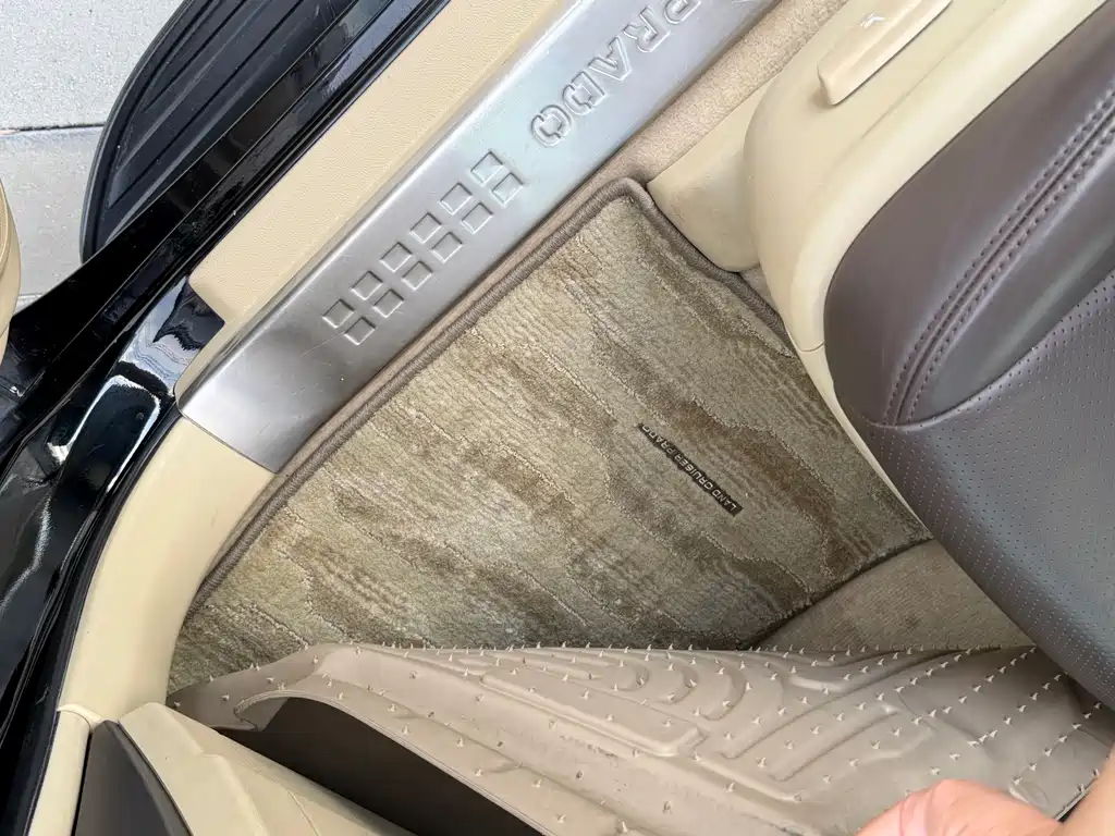 Toyota Prado 2015 — фото 17