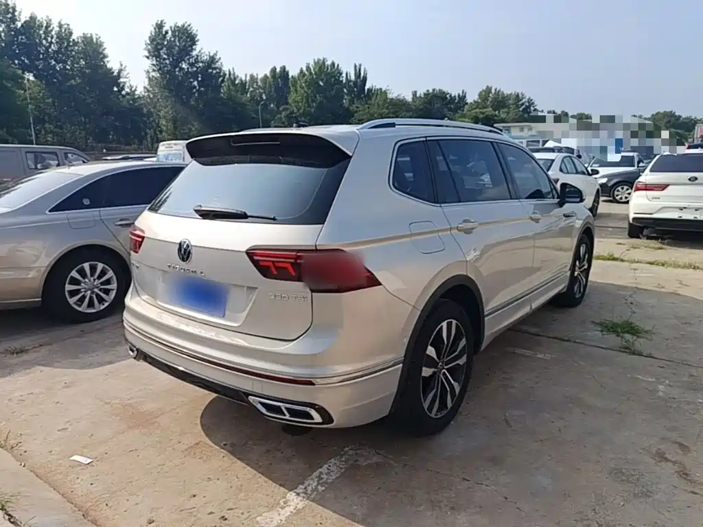Volkswagen Tiguan L 2022