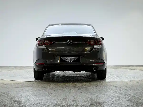 Mazda 3 Axela 2024
