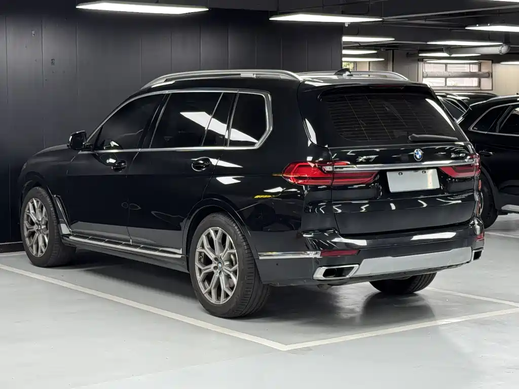 BMW X7 2022 — фото 8