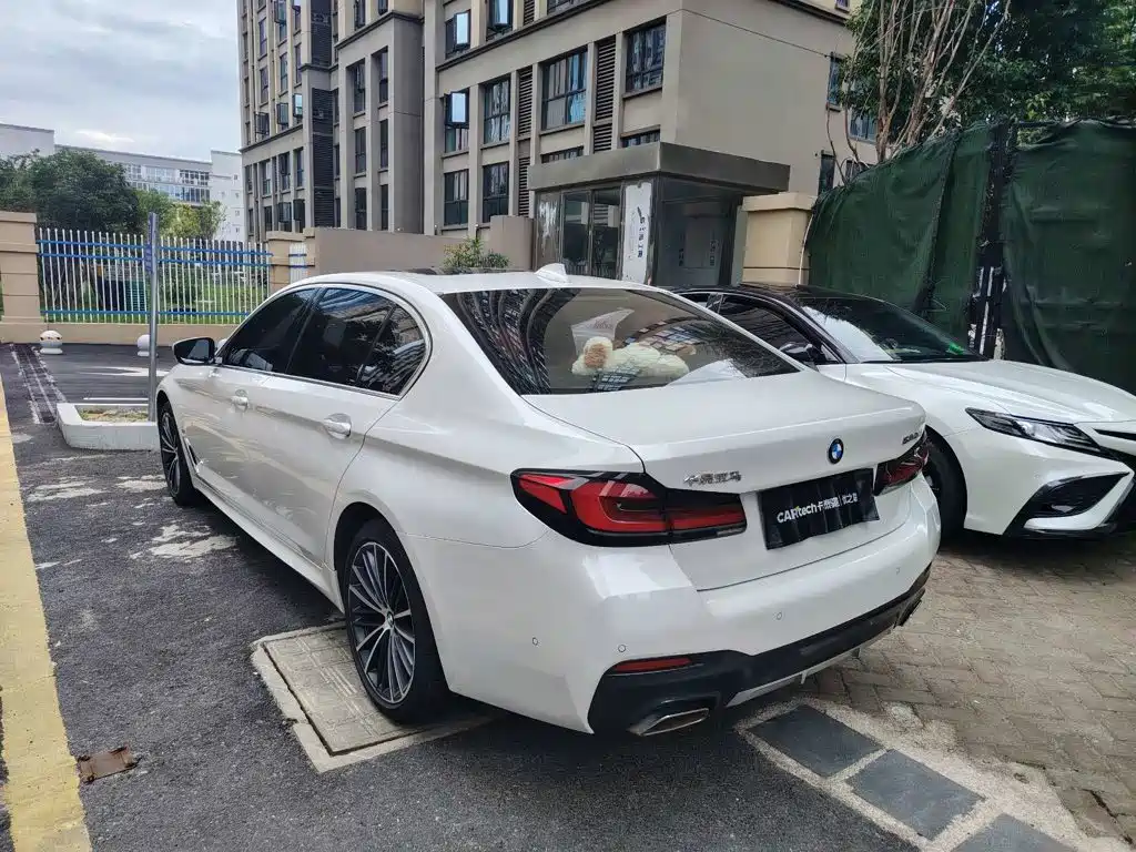 BMW 5 Series 2023