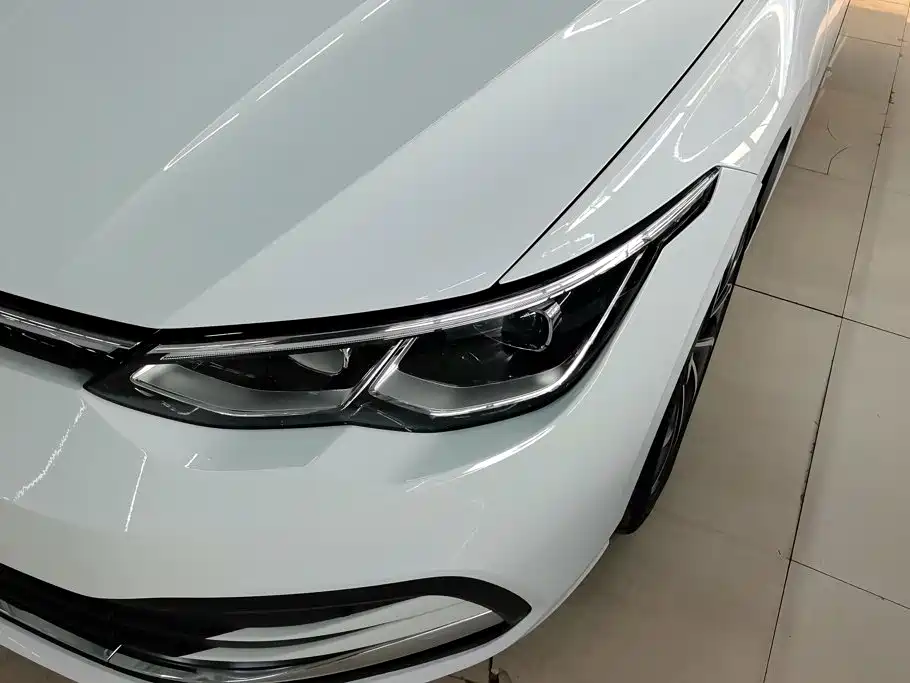 Volkswagen Golf 2021