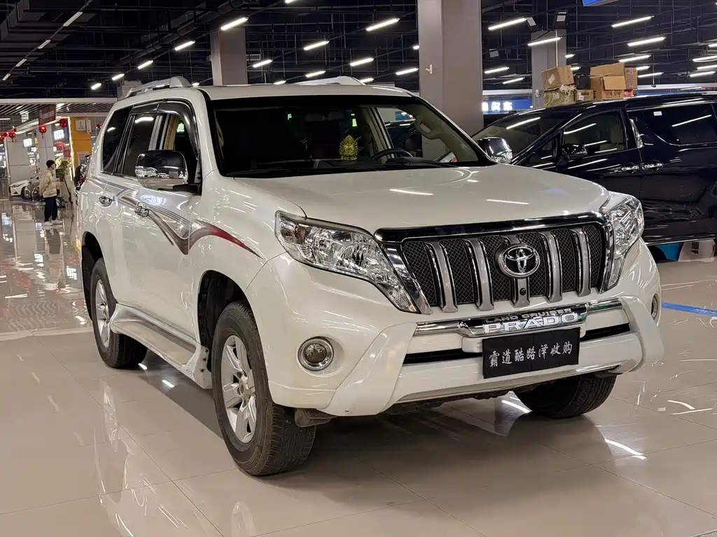 Toyota Prado 2017 — фото 1