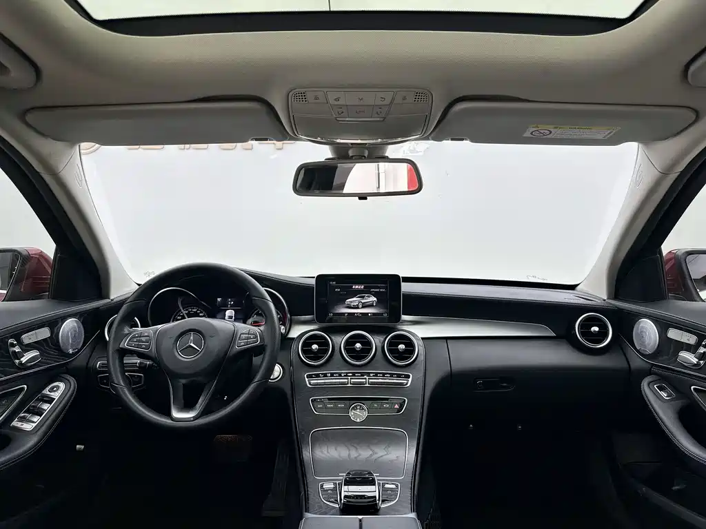 Mercedes-Benz C-Class 2018 — фото 17