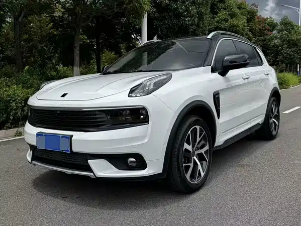 Lynk & Co 01 2019
