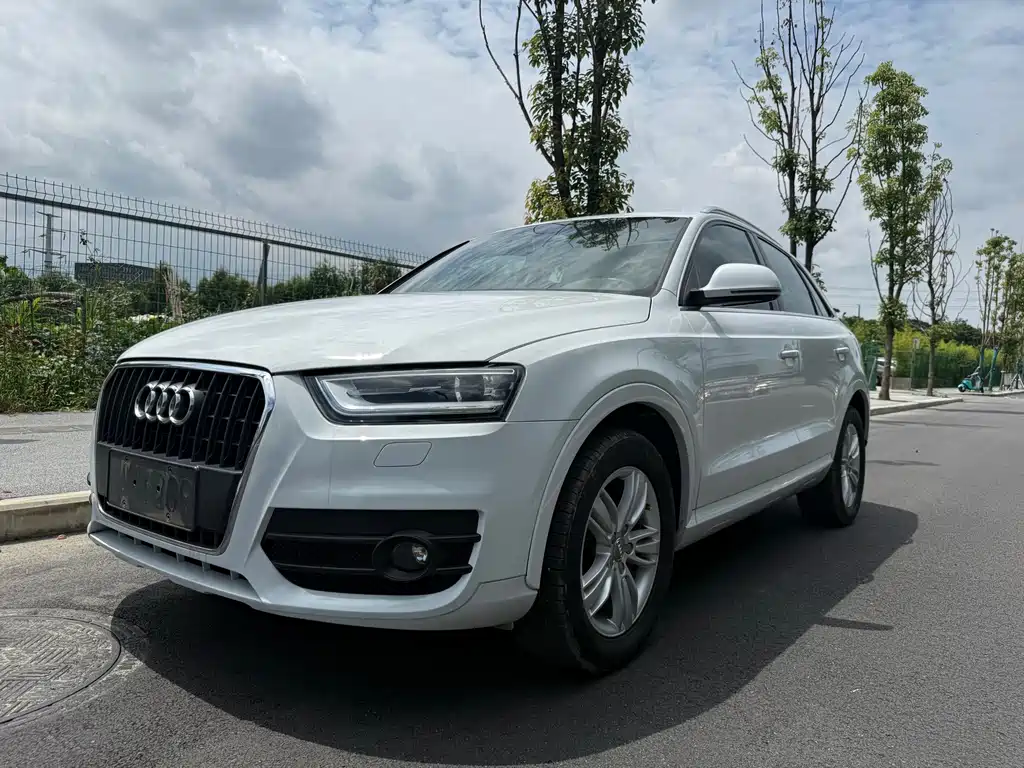 Audi Q3 2015
