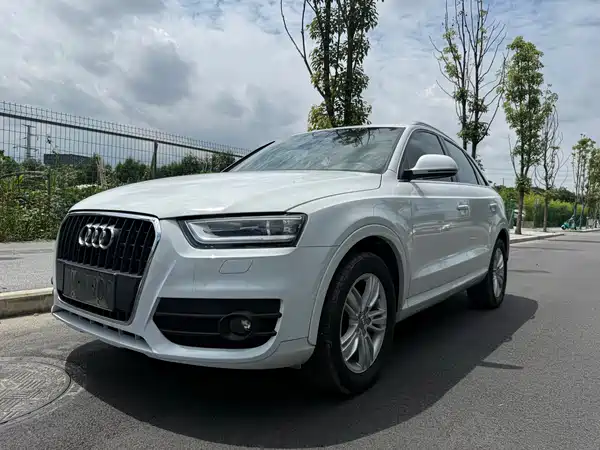 Audi Q3 2015
