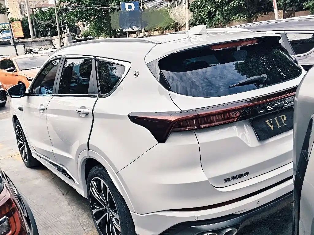 Jetour X70 PLUS 2022 — фото 15