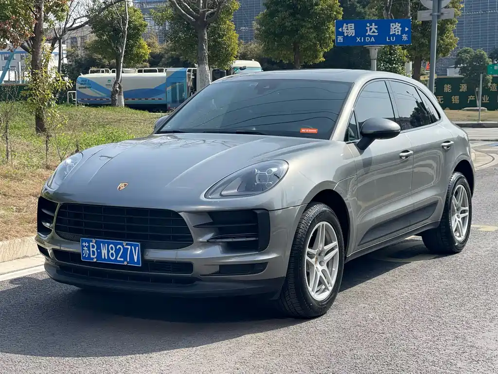 Porsche Macan 2020 — фото 1