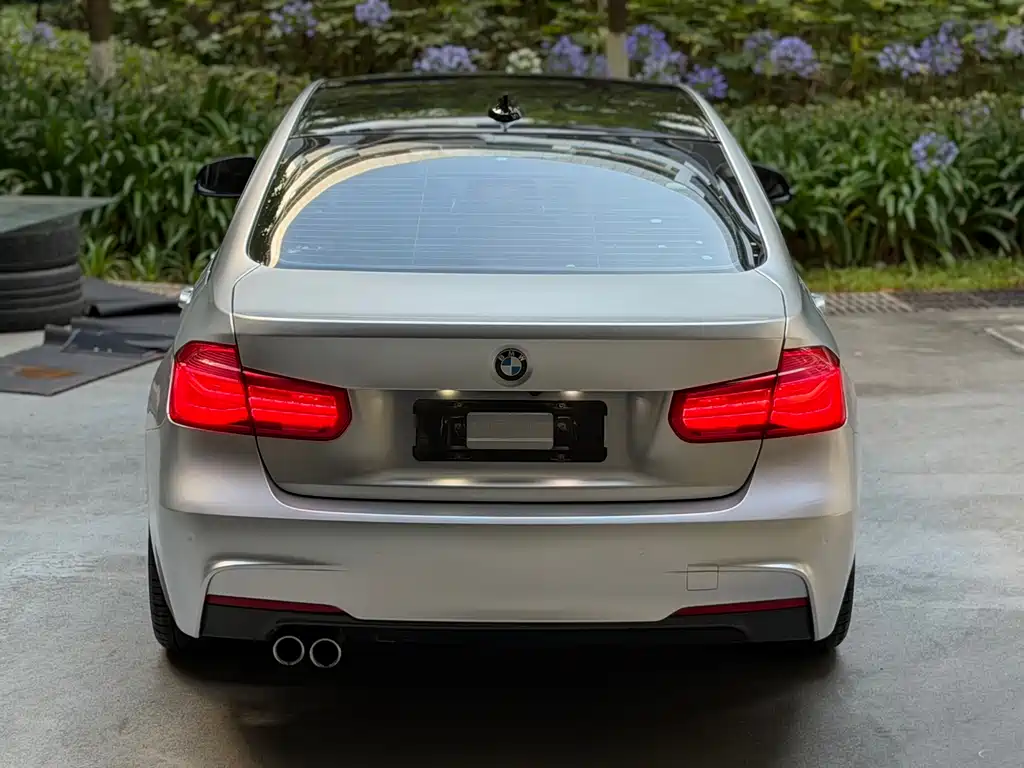 BMW 3 Series 2017 — фото 24