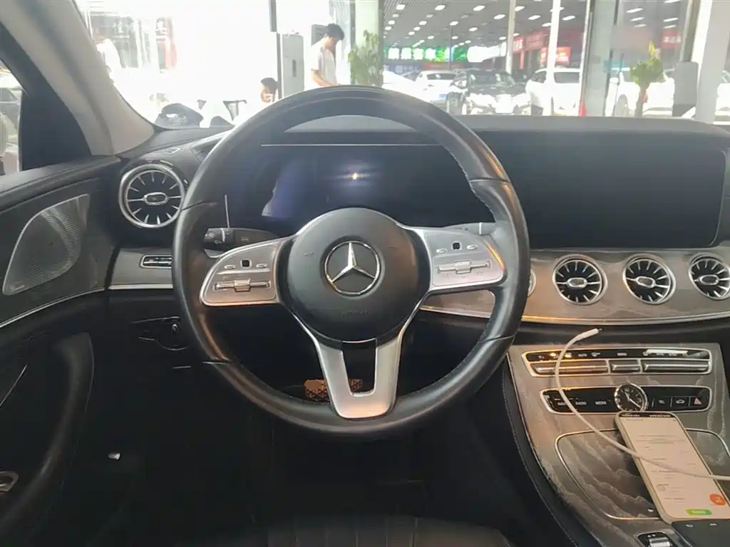 Mercedes-Benz CLS 2018 — фото 11