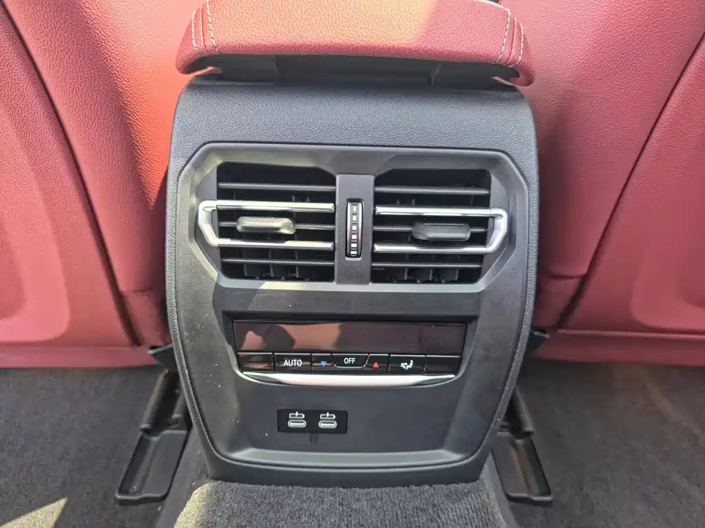 BMW i3 2023 — фото 12