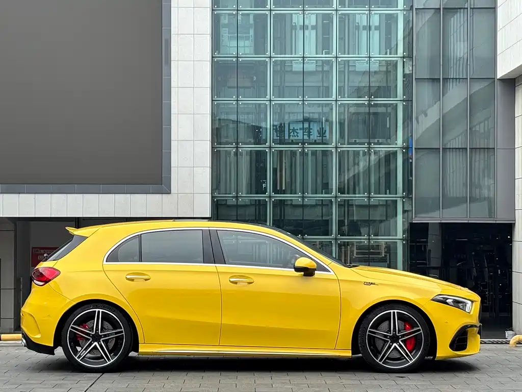 Mercedes-Benz A-Class AMG 2022 — фото 4