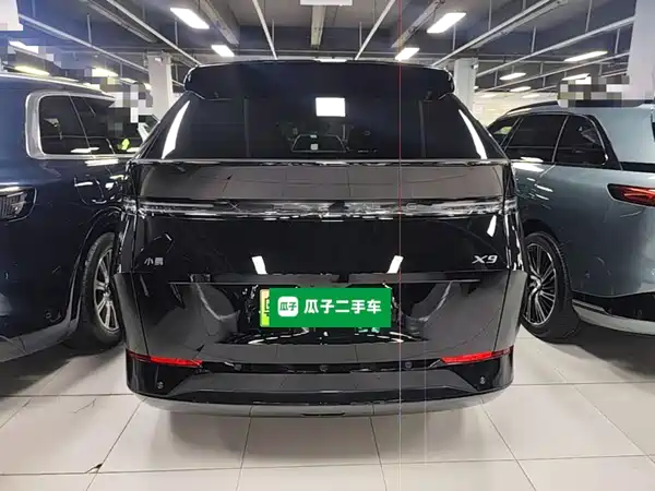 XPeng X9 2025