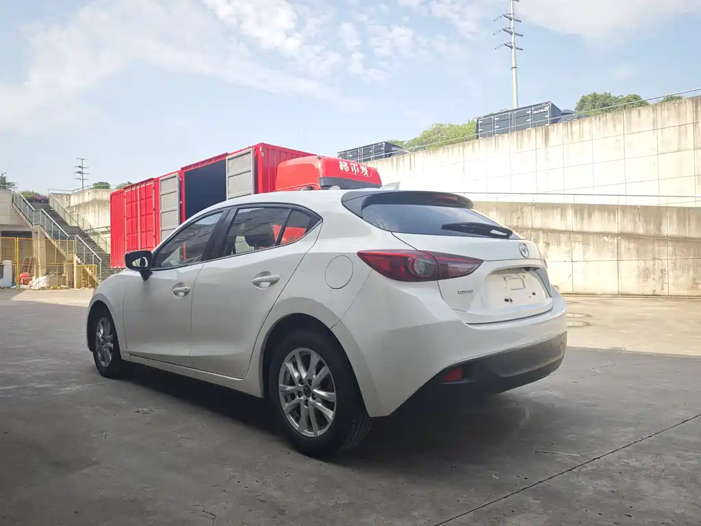 Mazda 3 Angkesela 2015 — фото 15