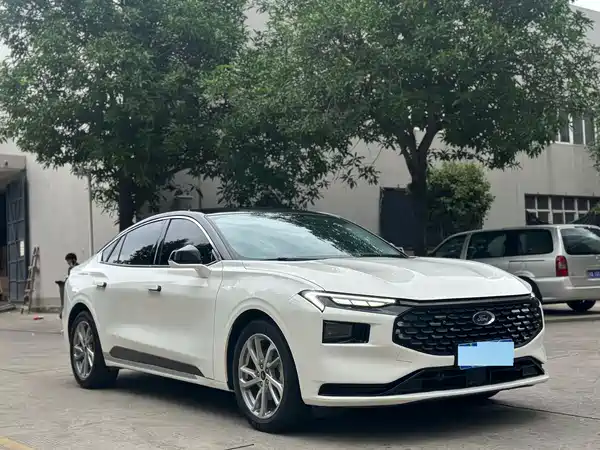 Ford Mondeo 2023
