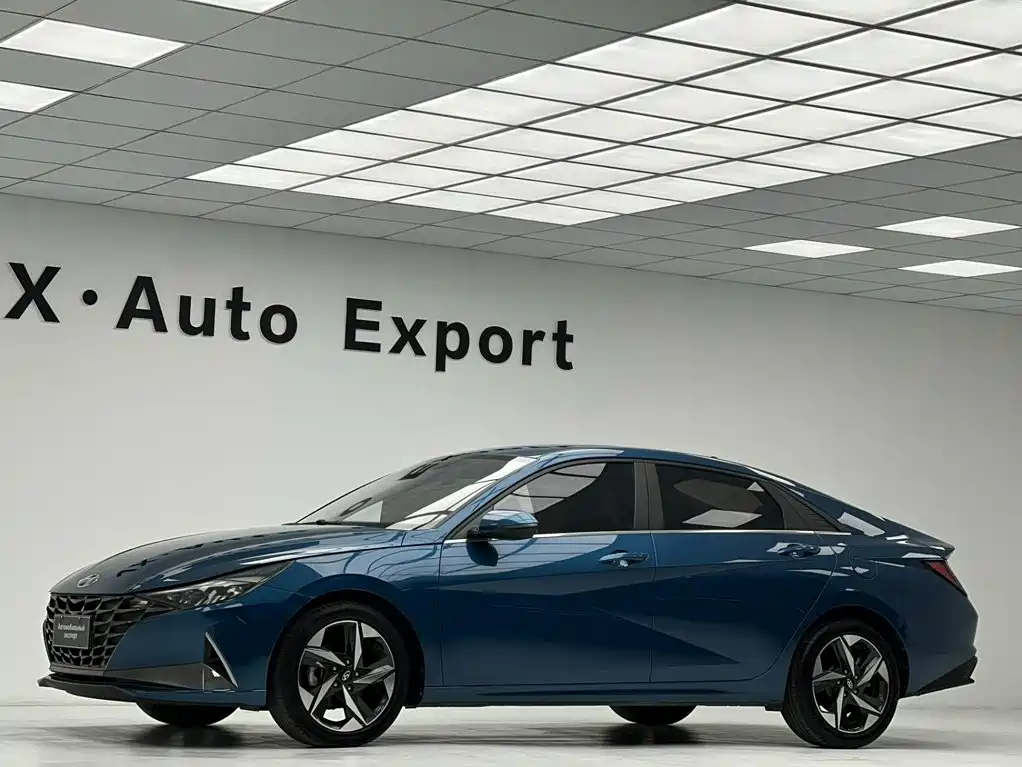 Hyundai Elantra 2022