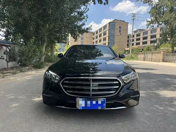 Mercedes-Benz E-Class 2025