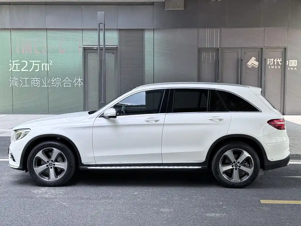 Mercedes-Benz GLC 2017 — фото 13