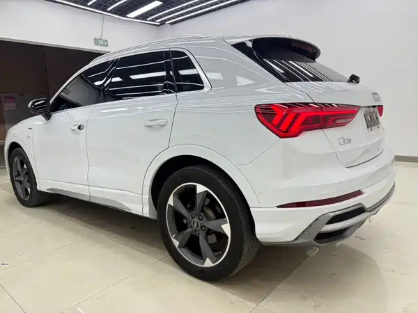 Audi Q3 2022