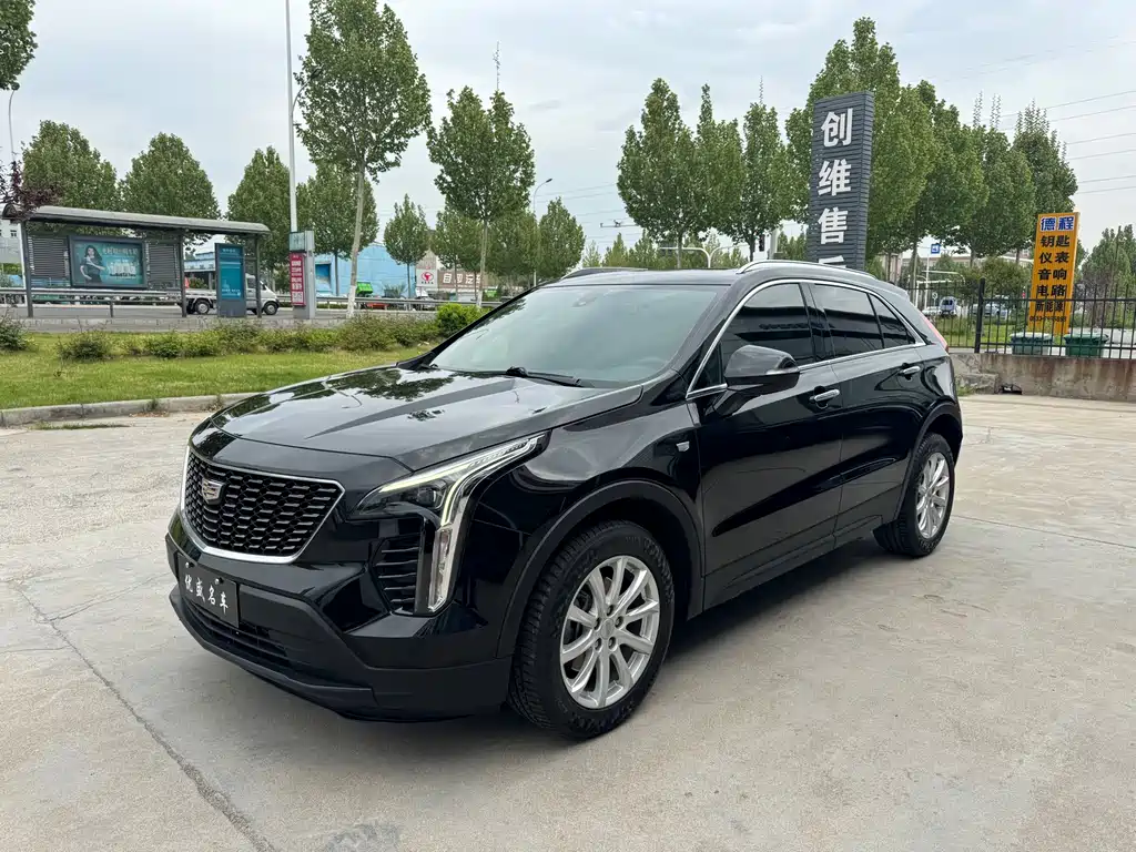 Cadillac XT4 2020 — фото 1