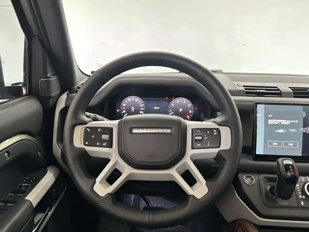 Land Rover Defender 2023 — фото 15