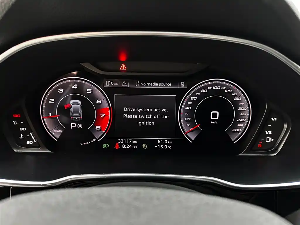 Audi Q3 2022 — фото 23