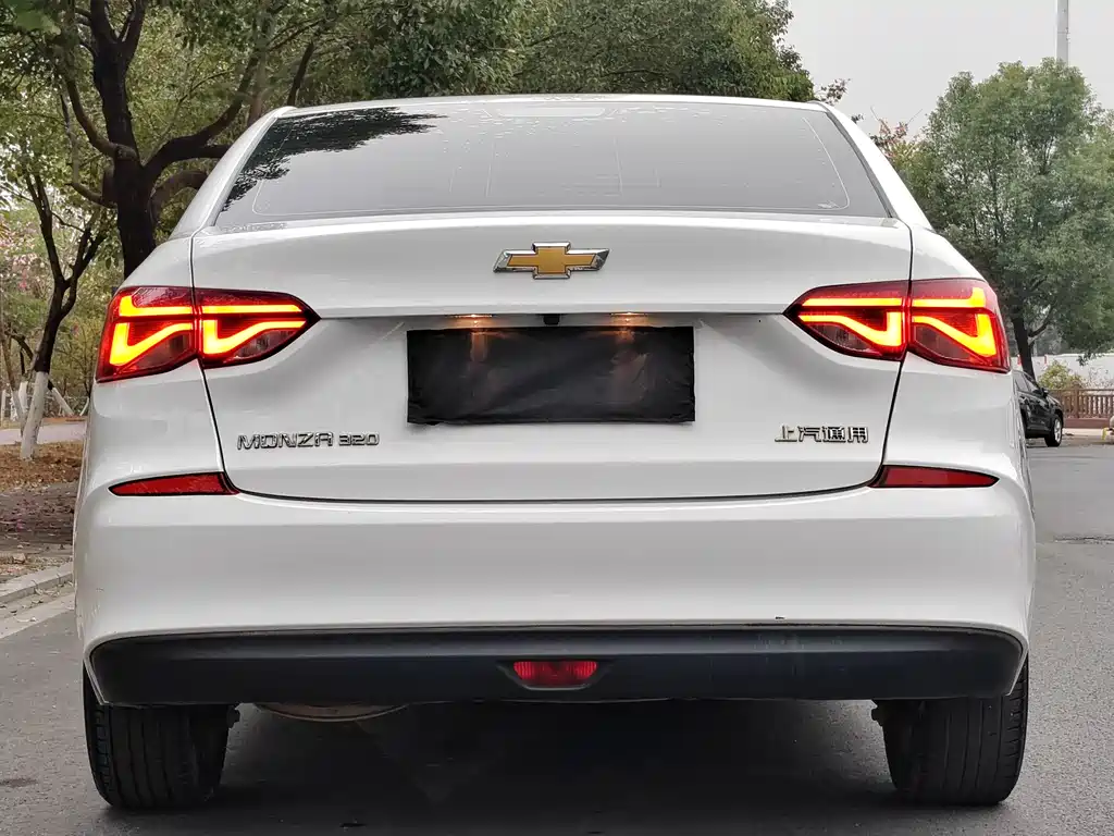 Chevrolet Monza 2021 — фото 13