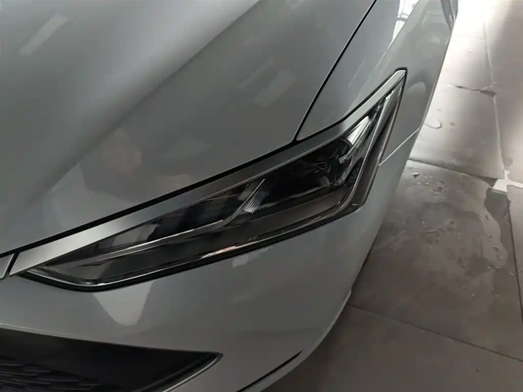 BYD Qin PLUS 2023 — фото 24