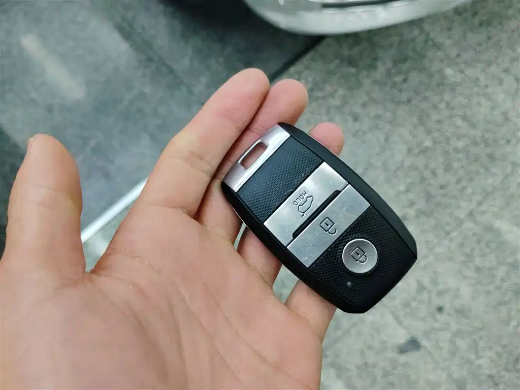 Kia KX3 2015 — фото 17