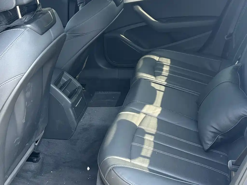 Audi A4L 2024