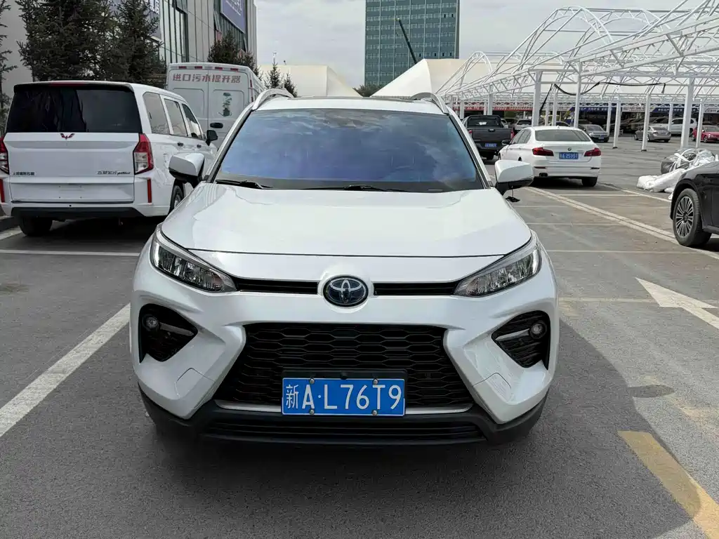 Toyota Wildlander 2021 — фото 9