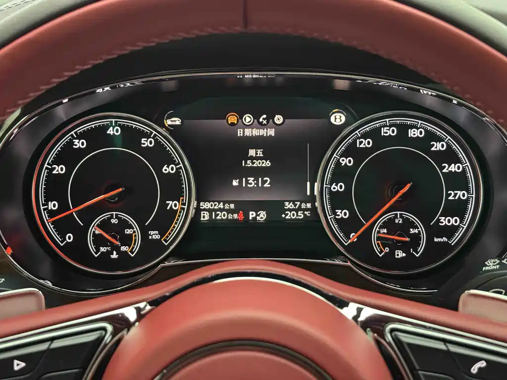 Bentley Bentayga 2018 — фото 11