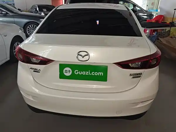 Mazda 3 Axela 2017