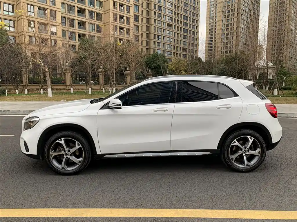 Mercedes-Benz GLA 2018 — фото 7
