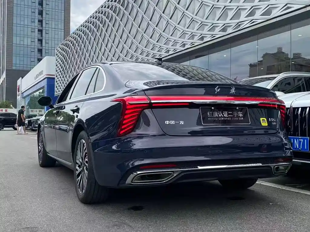 Hongqi H5 2023 — фото 3