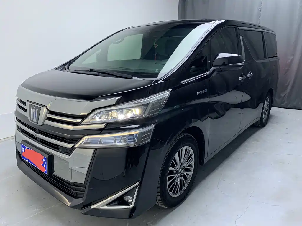 Toyota Vellfire 2022 — фото 1