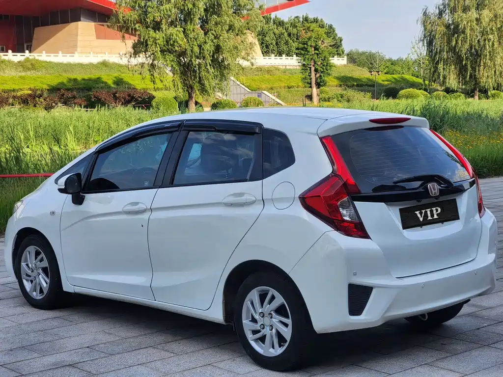 Honda Fit 2015 — фото 7