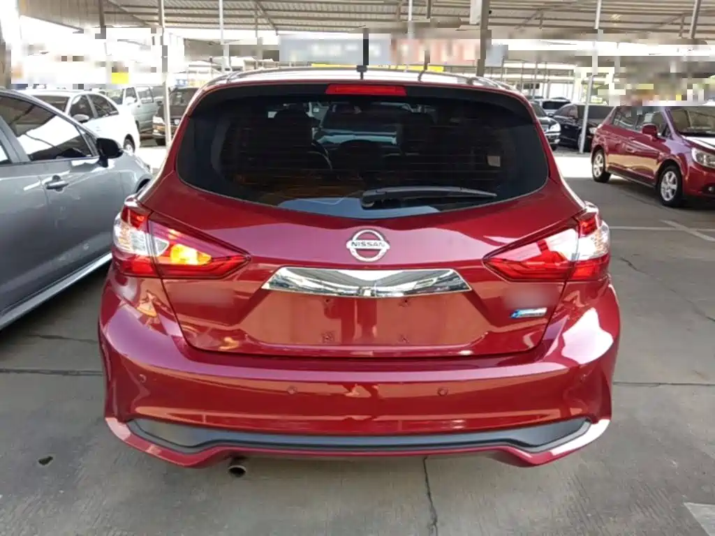 Nissan Tiida 2018
