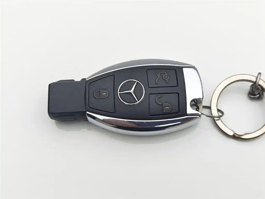 Mercedes-Benz C-Class 2018 — фото 19