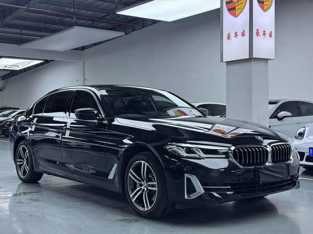 BMW 5 Series 2022